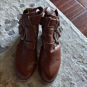 Brown Boots w/Ankle Strap (Size 8)